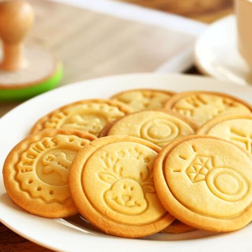 DIY Silicone Cookie Stamp Biscuit Christmas Cookie Cutters 3D Pastry Cake Cookie Seal Mould Cut Candy Biscuit Mold Cooking Tools
