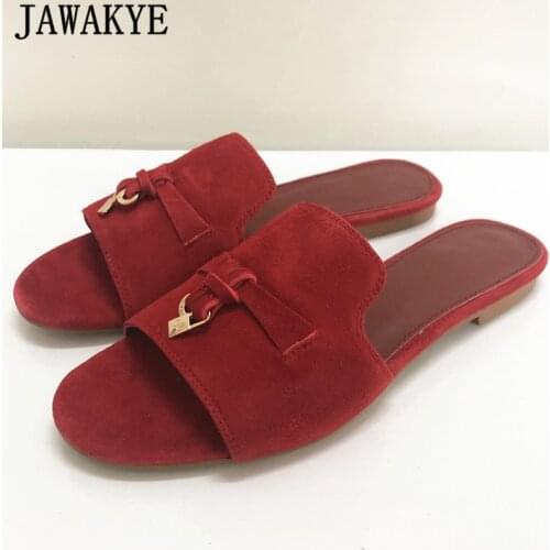 Metal Lock Tassel Flat Slippers Women Round Toe Kidsuede Summer Mules Runway Casual Beach Flipflops New Candy Color Walk Sandals