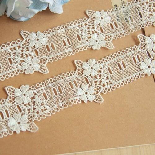10yards 4.5cm wide Embroidery Polyester White Lace Trims Diy Necklace Ribbon Handmade Sew Clothes Garments Accessories