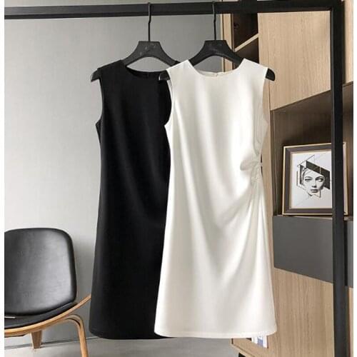 Spot manufacturers wholesale 2021 summer pleated crew neck mid length skirt sleeveless ol temperament slim dress women