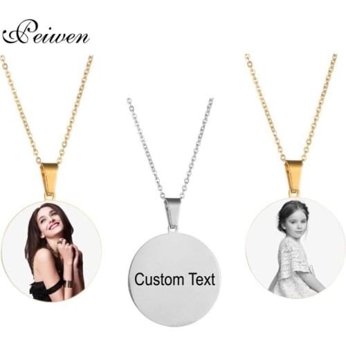 Personalized Photo Necklace Engrave Black and White Photo Necklaces For Women Lover Round Charm Lettering Nameplate Choker Neck
