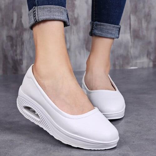 New Loafers Women Shoes 4.8CM Black Platform Shoes Soft Comzy Antiskid Nurse Shoes Women Casual Sneakers Slip-on Lazy Footwear