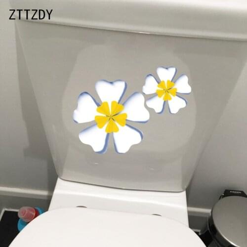 ZTTZDY 23.9*17.5CM Hand Drawn Cartoon Five Petal Creative Toilet Sticker Home Wall Decoration T2-0737