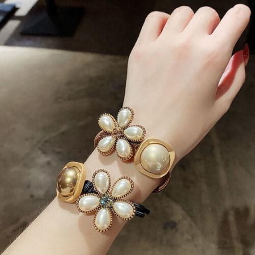 2Pcs/Set Korean Simple Flowers Elastic Hair Bands Bow Tie Imitation Pearl Women Fashion Ponytail Holder Hair Accessories