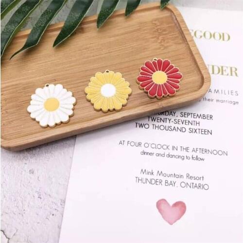 Creativity Dripping Oil Daisy Series Alloy Jewelry Accessories DIY Handmade Accessoriess Rubber Band Earrings Bracelet Pendants