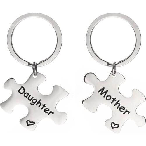 Skyrim Mother Daughter Puzzle Key Chain Holder Fashion Stainless Steel Charm Car Keyring Pendant for to Bag Family New Year Gift