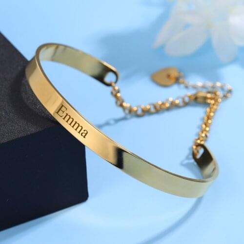 Qitian Free Engrave Custom stainless steel Jewelry Name Logo Statement Bangles & Bracelets For Women Heart Float Charm Mom Gifts