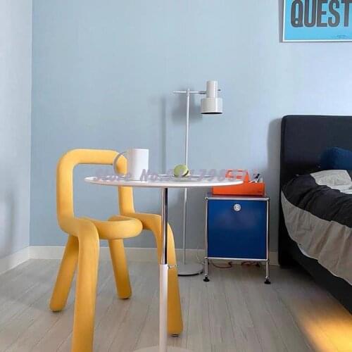 Ins designer art modern minimalist personality dining chair creative modeling network red color makeup special-shaped elbow chai