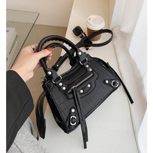 PU Leather European Luxury Motorcycle Bag for Women Tassel Rivet Handbag Female Crossbody Messenger Bags Ladies Shoulder Bags