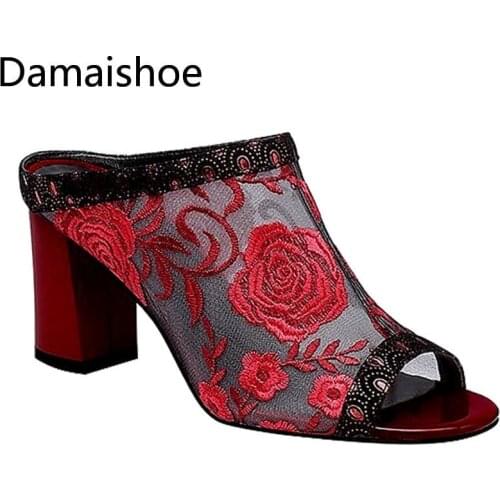 2021 New Summer Open Toed Mid Heel Slippers Womens Chinese Style Outdoor Fashion Chunky Heel Sandal High Heel Embroidered Shoes