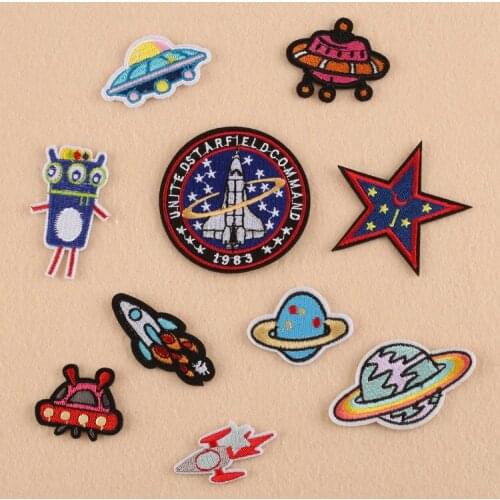 10pcs/lot Iron-On Universe Astronaut Planet Patch Stickers Patches For Clothing Embroidery Patch Planet