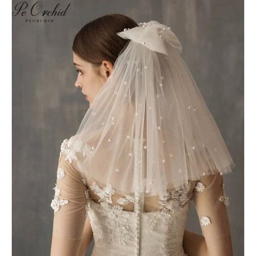 PEORCHID Short Wedding Veil Two Layers Shoulder LengthTulle Bow Bridal Pearl Veil With Comb Voile De Mariee 2020