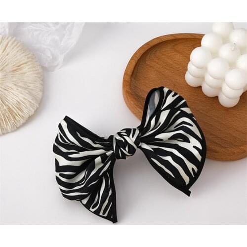 2021 New Korean Big Bowknot Temperament Cloth Zebras Print Fashion Hair Accessories Clips Grips For Women Wholesale