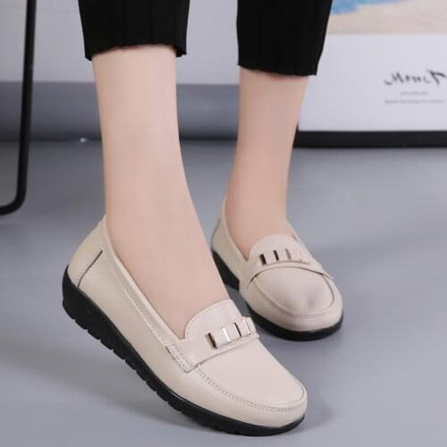 Loafers slip-on round toe solid female shoes 2021 new genuine leather flat shoes woman fashion women casual shoes plus size