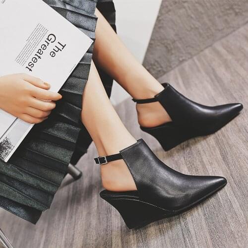 European style women high-heeled Cool boots 2020 spring fashion wedge pointed sandals popular street personality womens shoes
