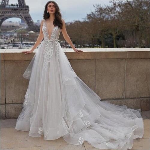 Sexy Wedding Dress 3d Flowers Boho Backless Ivory Beach Wedding Dress Appliques V Neck Princess Bride Dress Vestido De Noiva