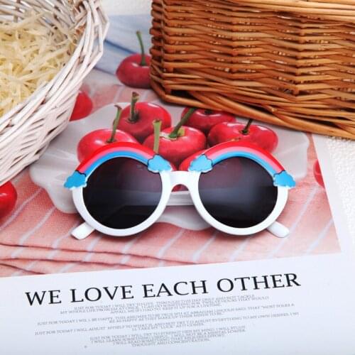Children Sunglasses Cute Radiation protection Sunglasses UV400 silicone Sport Sun Glasses For Baby Girls Boys Glasses