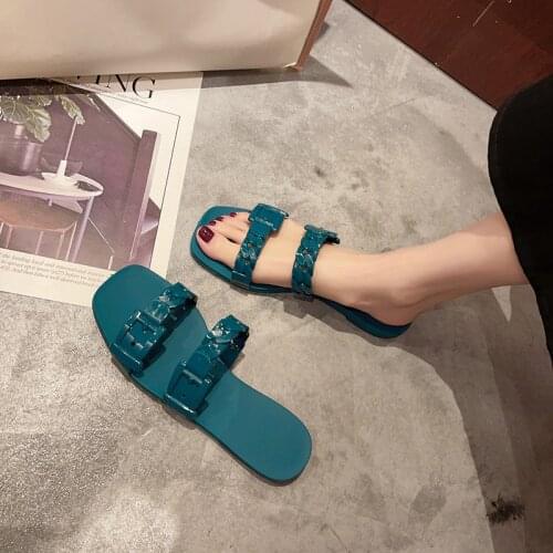 Women Sandals Flip Flops New Summer Fashion Beach Slippers Breathable Non-Slip Flat Shoes Slides Lady Casual Female
