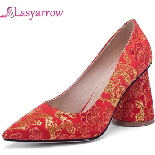 Lasyarrow Ethnic Style Embroidered Chinese Red Wedding Shoes Satin Pumps Ladies Pointed Toe Hoof High heels Womens Shoes J681