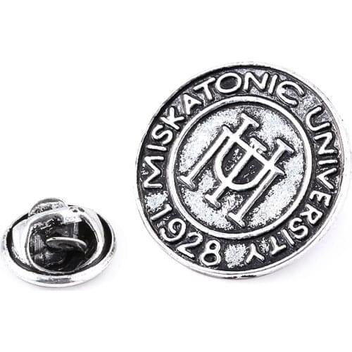 Necronomicon Cthulhu Pins Brooch Retro H.P. Lovecraft Miskatonic University Badge Brooches for Women Men Lapel Pin Jewelry Gift