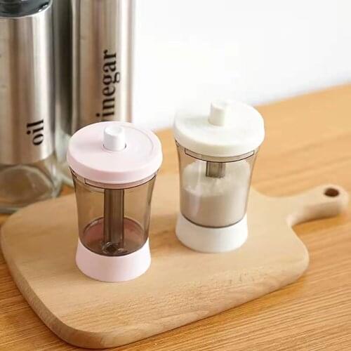 Push-type Salt Shaker Quantitative Household Plastic Seasoning Limited Salt Shaker Kitchen Storage Seasoning Container