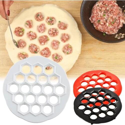 19 Holes Kitchen Dough Press Ravioli Making Mould Dumpling Mold Maker DIY Maker Dumpling Pelmeni Mold Pasta Form Kitchen Tools