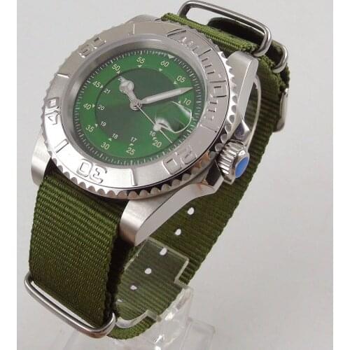 Luxury 40mm Sterile Green Dial Sapphire Glass Miyota8215 Movement Automatic Function Mechancial Mens Watch
