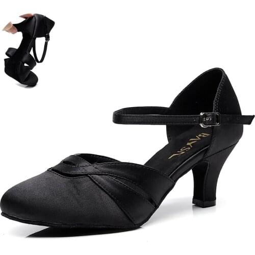 Women Closed Toe Ballroom Salsa Dancing Shoe For Girls Square Heel Prtaice Teacher Dance Shoes For Kids Soft Bottom Latin Shoes