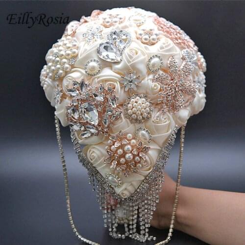 EillyRosia Luxury Beading Teardrop Bridal Bouquets Crystals Pearls Jewelry Tassel Bouquet Cascade Mariage 2020 New Arrival