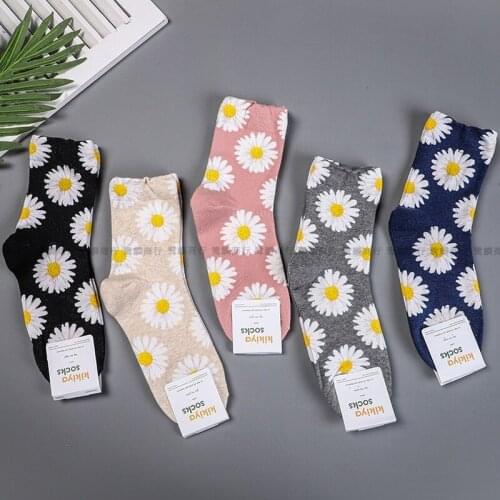 Colorful Sock Women Daisy Woman Socks Casual Ladies Creative Floral Sox Cotton Spring Autumn Girl Trendy Cute Cartoon Calcetines