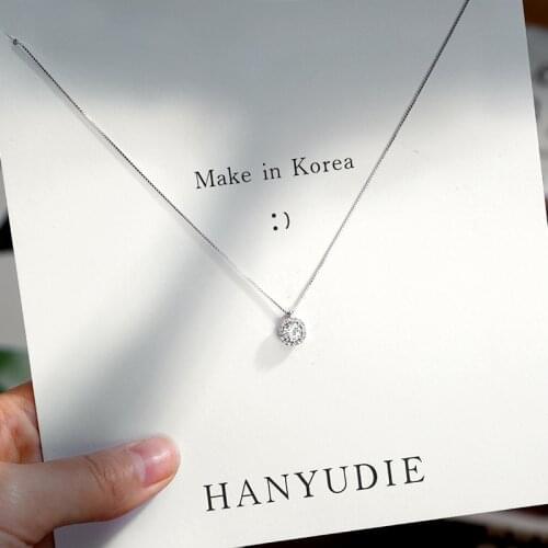 New Necklace 2021 Light Luxury Temperament Clavicle Chain Choker Womens Pendant Necklaces Jewelry Gift Collares