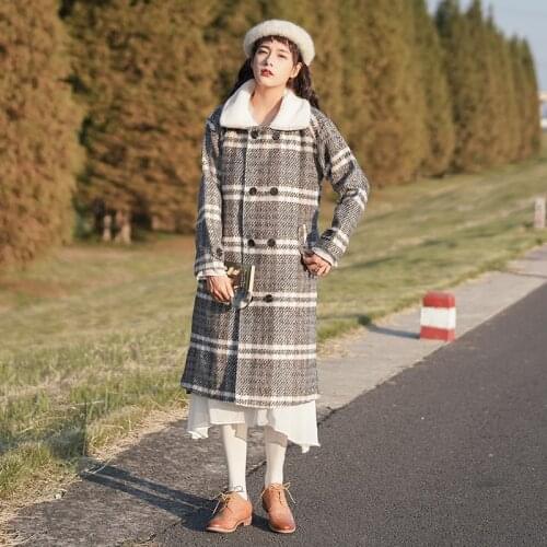 Autumn winter Women Coat Vintage Plaid Woolen coat Baggy Peter pan collar Double breasted overcoat warm female coat 2020 HOT