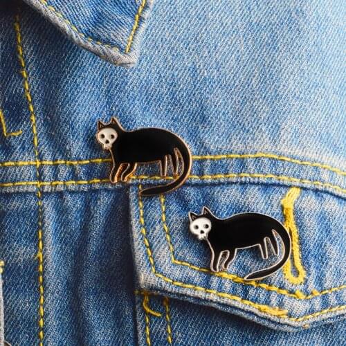 Punk Skeleton Cat Brooch and Pin Black Cat Skull face Pin Buckle Hat Bag Shirt Collar Lapel Pin Badges Jewelry Gift for Girl Boy