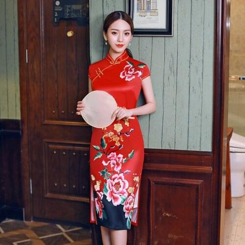 Red Flowers Chinese Traditional Cheongsam Qipao Women Costumes Short Sleeve Oriental Style Dresses Satin Robe Chinoise Vestido
