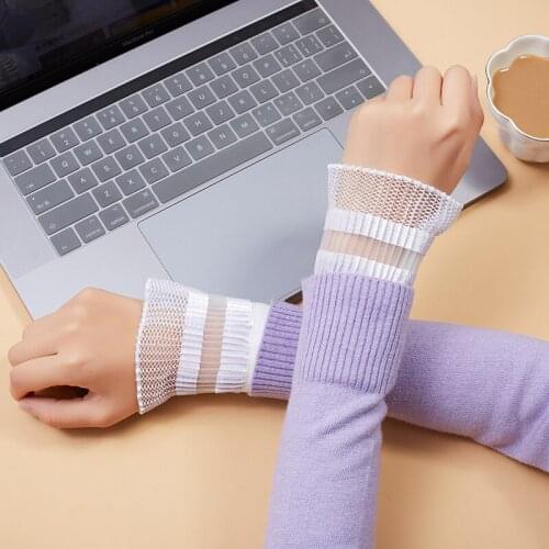 1 Pair Girl Fake Sleeves for Women Black White Sweater Lace Floral Embroidery Pleated Wrist Warmers Fake Cuff Ladies False Cuffs