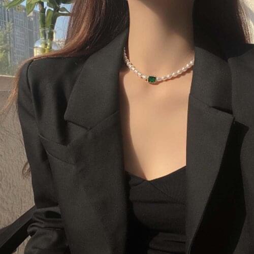 2021 Retro Pearl Square Green Glass Necklace Bracelet Sweet Female Charm Choker Chain Small Fresh Romantic Collarbone Chain