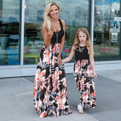 Matching Family Outfits Mom Daughter Dress Summer Sleeveless Print Long Dress Floral Kids Clothes Family Look ropa madre e hija