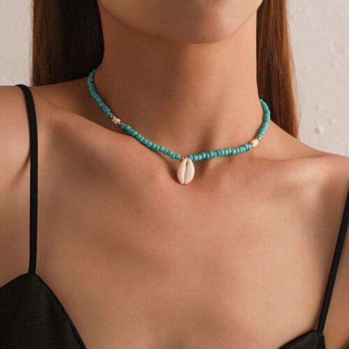 Chic Fashion Green Acrylic Beads Sea Shell Pendant Choker Necklace Women Vintage Geometric Clavicle Necklace Jewelry Kolye