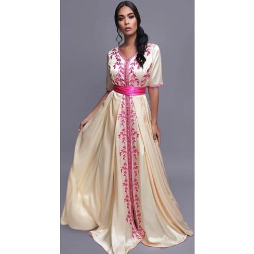 Light Yellow V-Neck Moroccan Caftan Evening Dress Floor Length Summer Dress A-Line Saudi Arabia Prom Gown Plus Size Custom Made