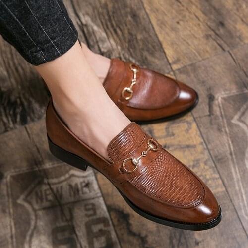 Luxury Large Size Men Loafers Casual Light Men Boat Shoes Designer Moccasin Homme Dress Shoes Men Brand Men Leather Shoes