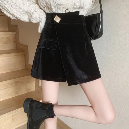 Spring And Autumn Shorts Womens New Black Wide Leg High Waist Irregular Straight Shorts