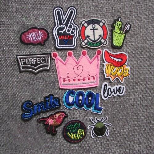 Different kind fashion style Children love cartoon patterned hot melt adhesive applique embroidery patch DIY clothing accessory