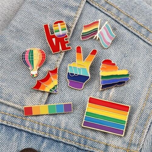 LGBT Rainbow Heart Flag Brooch Gay Boys Lesbian Pride Enamel Pins Love and Peace Symbol Badge Bag Jackets Denim Pin Jewelry Gift