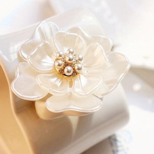 Classic Camellia Brooch Brooch Plant Brooch Womens Trimming Decoration Fashion Beautiful Jewelry Modern Girl Gift