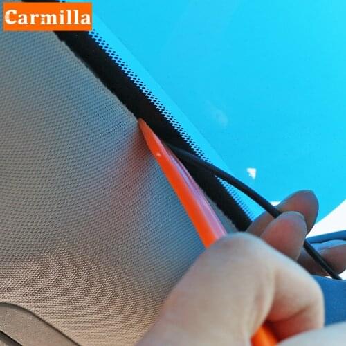 Carmilla 4Pcs Auto Door Clip Panel Trim Removal Tool Car Accessories for Renault Duster Clio DACIA 3 Twingo Logan Sandero Modus
