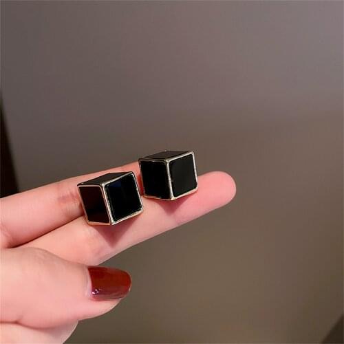 New Design Geometric Square Stud Earrings for Women Shiny Rhinestone Black and White Party Jewelry Accessories Gift