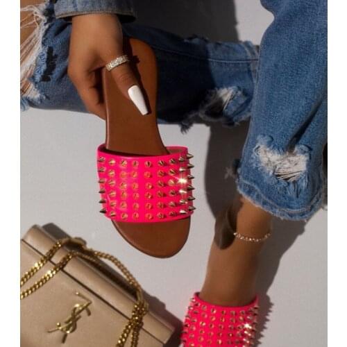 Women Rivets slippers