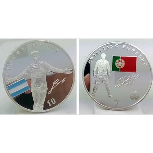 2 pcs The world cup Football star Messi and Ronaldo badge silver plated soccer sport coin 40 mm souvenir decoration coins