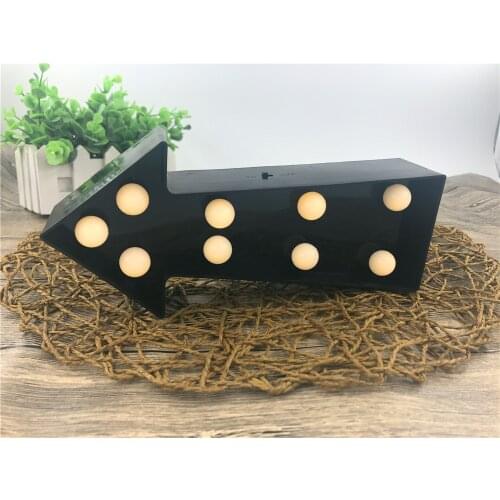 Lovely LED Night Light Up Brown Arrow 9LEDs Turn Signal Indoor Lighting Garden Home Bar Decor AA Battery Operated Children Gifts