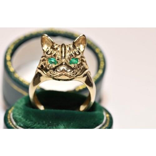 Victorian Style 14k Gold New Made Natural Emerald Decorated Pretty Cat Style Ring